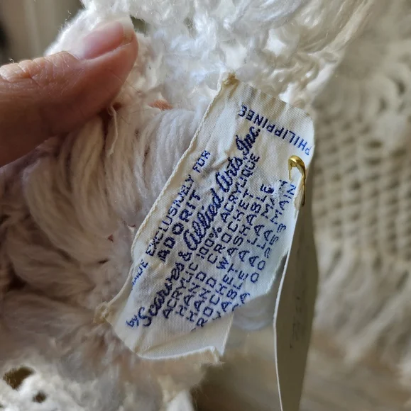 Vintage Handcrafted Crochet Flower Shall / Beach Cover-up - Picture 5 of 5